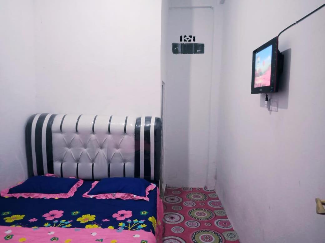 Penginapan Cantika Sungai Tutung Bagian luar foto